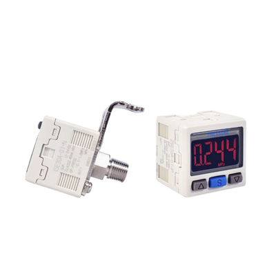 ZSE30AF-01-P SMC Digital Pressure Switch Komposisi Tekanan R1/8 2-Color Display PNP Open Collector 1 Output