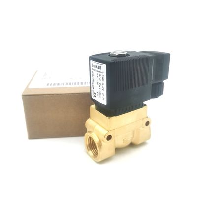 00126201 6014 D Biasanya BURKERT katup elektromagnetik Buka G1/8 2.0 Aliran Lubang AC220V 8W Brass Valve Body 32 * 32 0~10bar