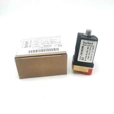 00295636 Katup elektromagnetik Burkert G1/2 2/2 Buka secara normal 12 Lubang Aliran FKM Tubuh Katup Kuningan AC220V 1-32bar