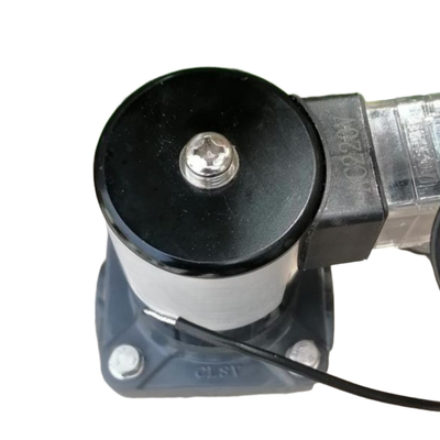 Ukuran lubang 20mm FF1C20B06 3/4 'Ukuran port CPVC Body Pilot Piston Operated Pneumatic Solenoid Valve EPDM Seal