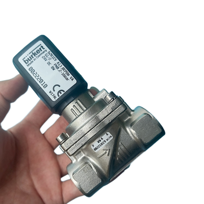 Burkert Tipe 6281 Large Flow Servo Diaphragm Solenoid Valve 00222022 00222023 00222024 G1 1/4 Thread 2/2 NC Baja tahan karat Valve Body EPDM Seal 25.0 Flow Oriffice 8W Coil DC24V/AC24V/AC220V